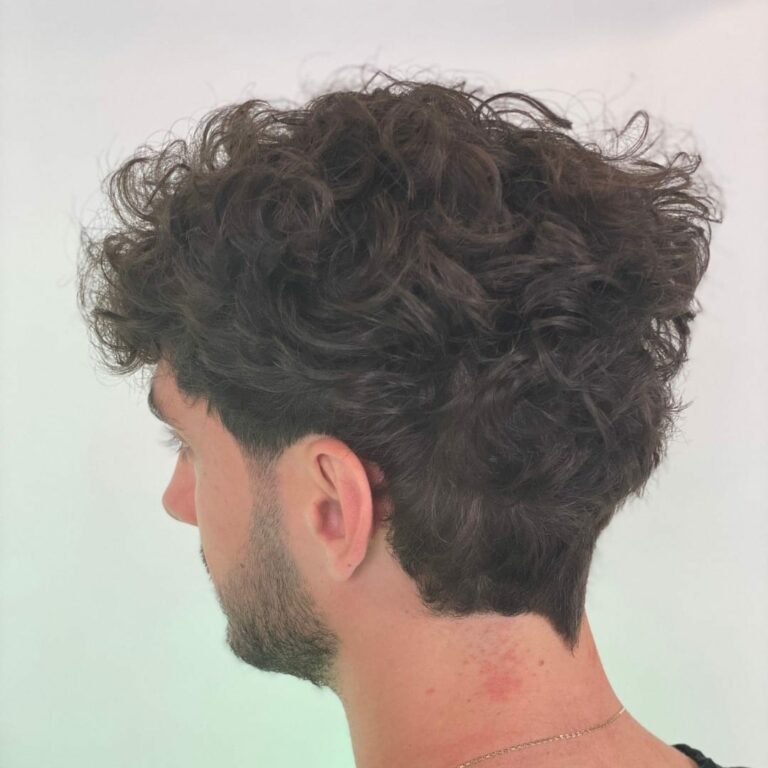 Miłosz Mikołajczak – Messy Curly Hair