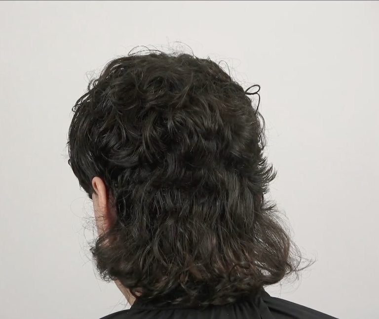 Kręcony Mullet z dyskonekcją – Kacper Trzaskowski